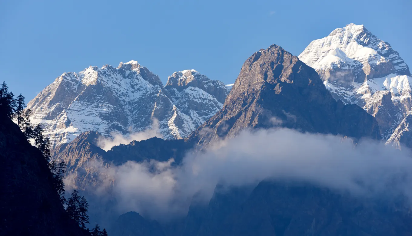 Manaslu Circuit Trek With Larkya La Pass – 15 Days — hero photo