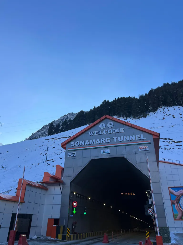 Glorious Kashmir Family Tour — photo 3